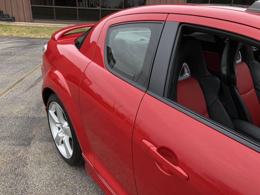 Детали экстерьера Mazda RX-8 2005 года  (фото 36 из 197)